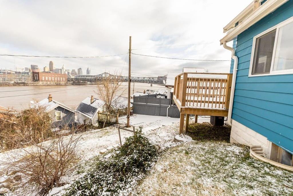 Cozy Riverfront Bungalow With Stunning Views Ковингтън Екстериор снимка
