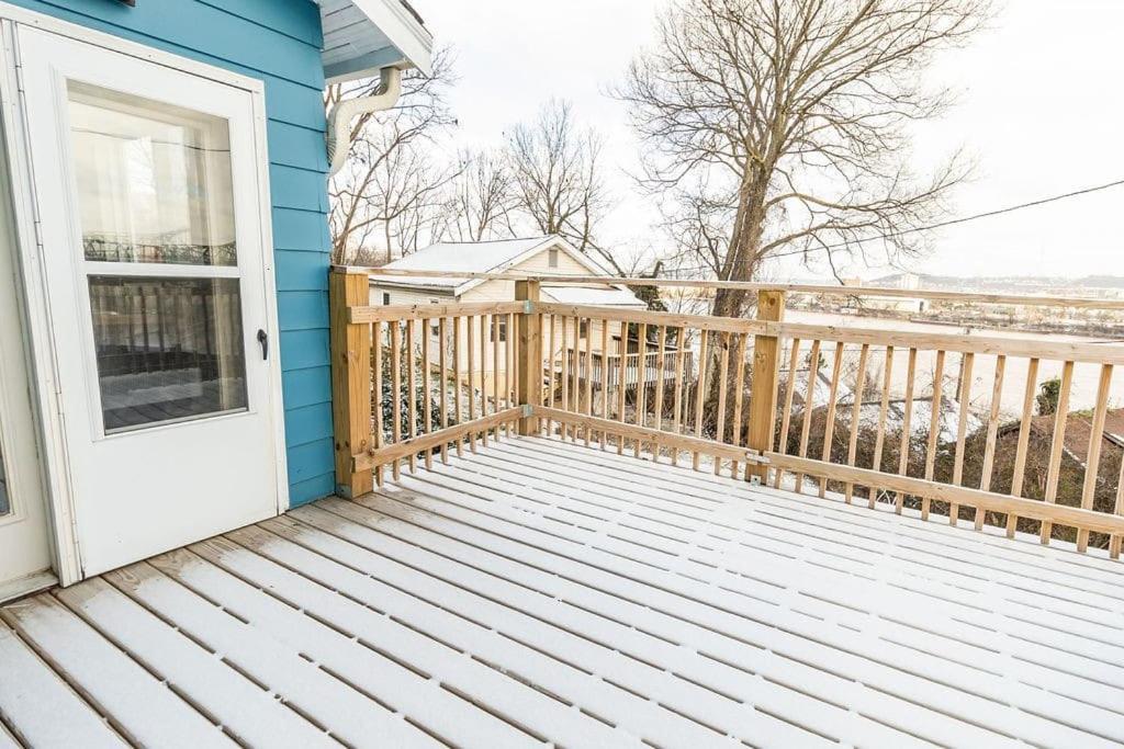 Cozy Riverfront Bungalow With Stunning Views Ковингтън Екстериор снимка